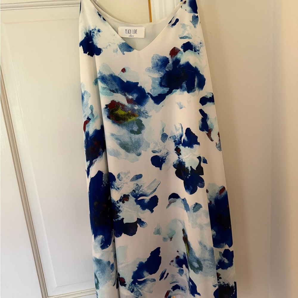 Peach Love California Blue Floral Midi Dress